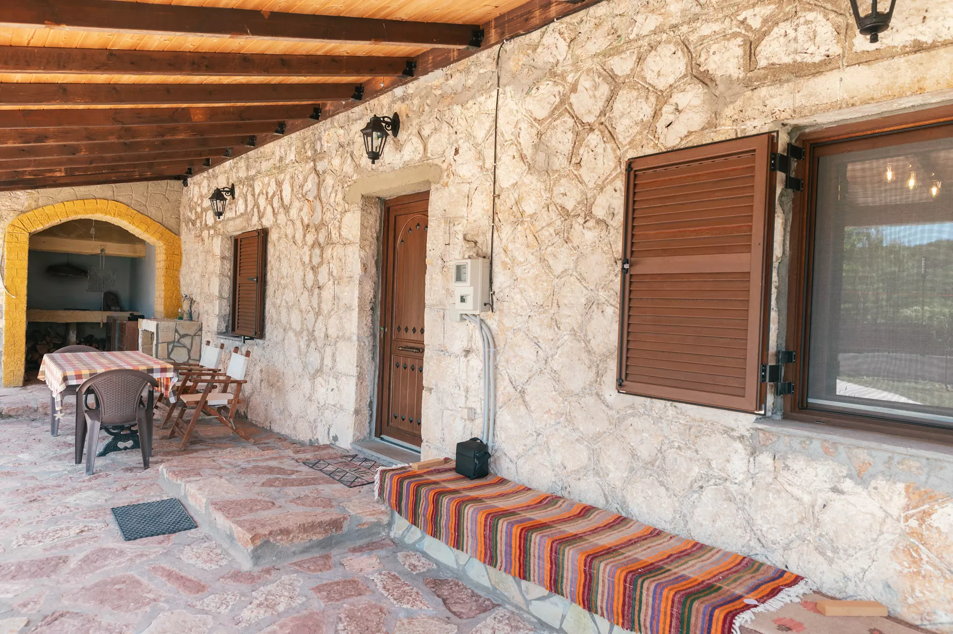 Vasiligianni, exterior